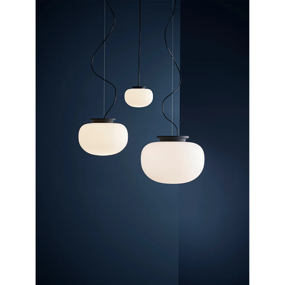 Small Glass Pendant Lamp Supernate – image 3