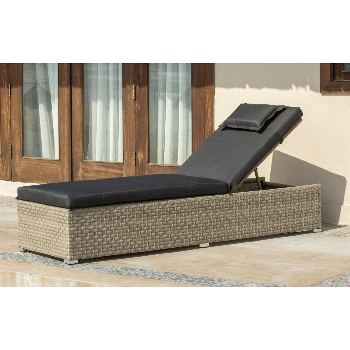 Barcelona - Rattan Sun Lounger – image 1