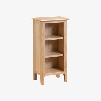 Chiltern Oak Furniture Bergen Oak Small Narrow Bookcase