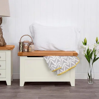 Chiltern Oak Furniture Hampshire Ivory Painted Oak Blanket Storage Box