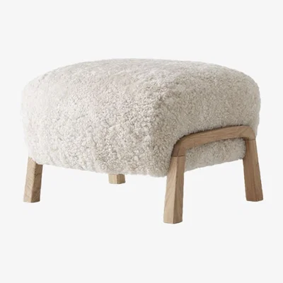 Nordic Nest &Tradition Wulff ATD3 footstool Sheepskin moonlight white-oiled oak legs