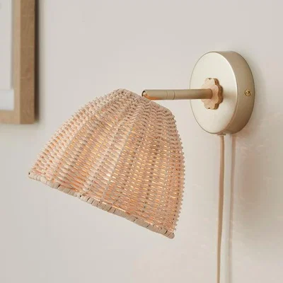 Dunelm Amaria Scallop Adjustable Wall Light