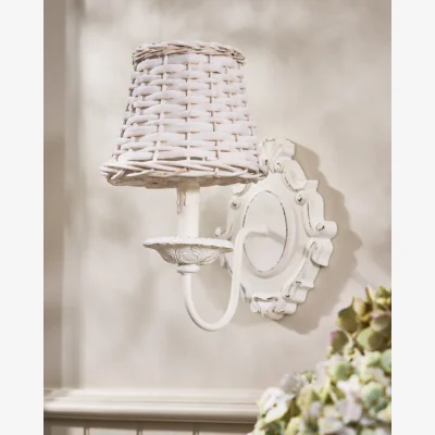 Dibor Rosier White Wood Wall Light