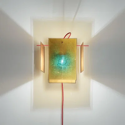 Made in Design 24 Karat Blau Wall light with plug - / Gold leaf by Ingo Maurer Gold/Metal