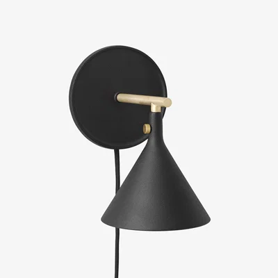 Made in Design Cast Sconce Wall light with plug metal black / Dimmer - Audo Copenhagen