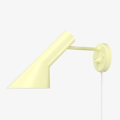 Made in Design AJ Wall light with plug metal yellow / Adjustable - Arne Jacobsen (1957 - Louis Poulsen