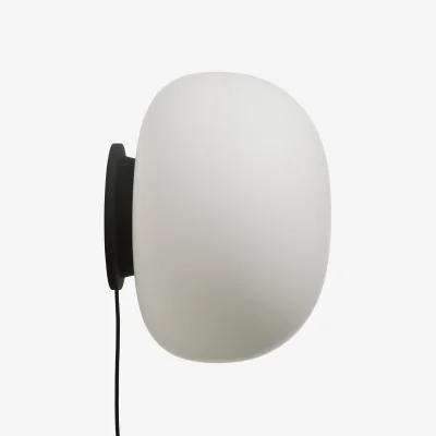 Nordic Nest Frandsen Supernate wall lamp Opal white-black Ø38 cm