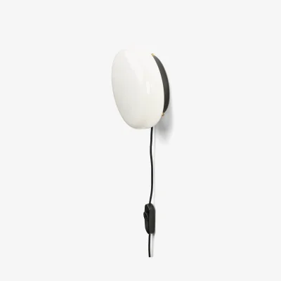 Nordic Nest Gejst Opa wall lamp 21.5 cm Opal glass-black