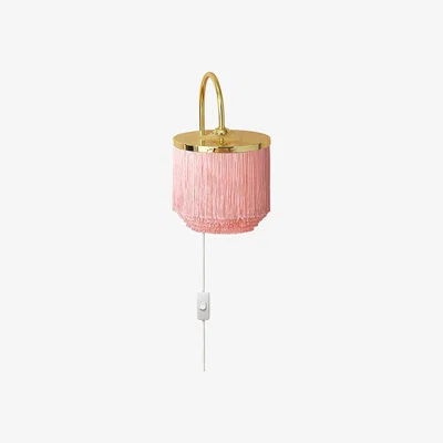 Nordic Nest Warm Nordic Fringe wall lamp Pale pink brass plated steel