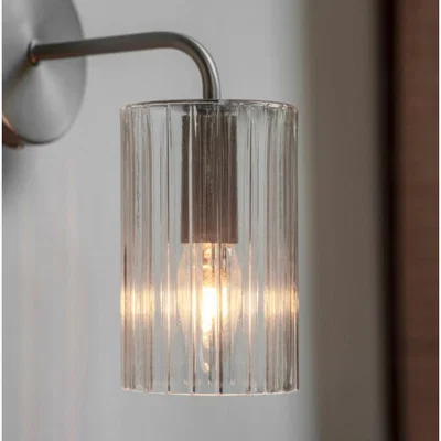 Olivia's Garden Trading Clarendon Wall Light in Clear Glass