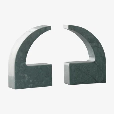 Olivia's Liang and Eimil Calon II Bookend