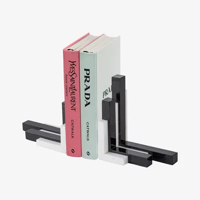 Olivia's Liang & Eimil Tamo Bookend