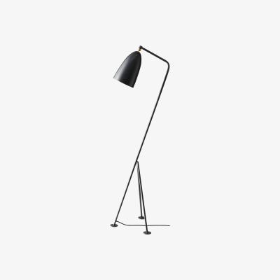 Made in Design Gräshoppa Floor lamp - Reissue 1947 by Gubi Grey/Black