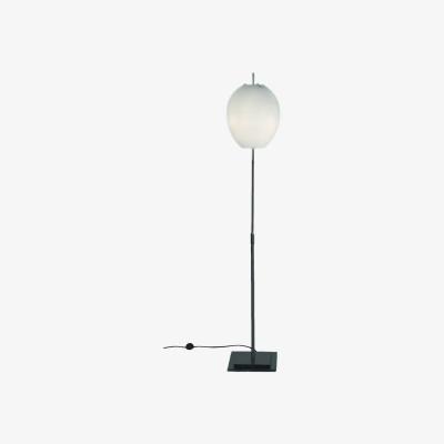 Nordic Nest Bsweden Egg floor lamp White/stainless steel opal glass