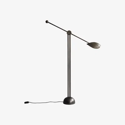 Nordic Nest 101 Copenhagen Stingray floor lamp 106x145 cm Bronze
