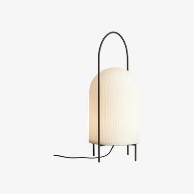 Nordic Nest Woud Ghost floor lamp Black-white opal glass