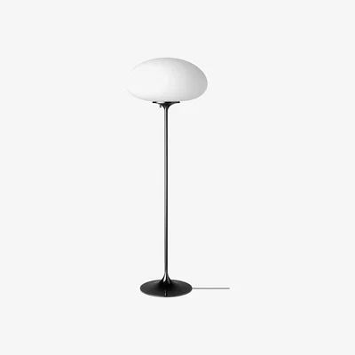 Nordic Nest Gubi Stemlite floor lamp 110 cm Black chrome