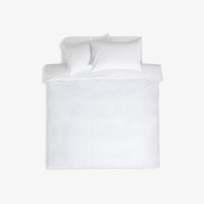 Habitat Habitat Tufted Spot White Bedding Set - Double