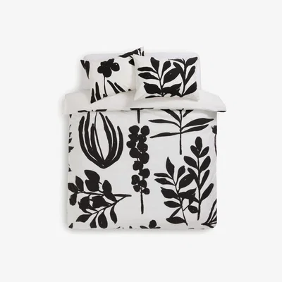 Habitat Habitat Cotton Floral Placement Black Bedding Set - Double
