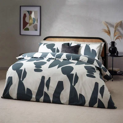 Habitat Hoem Meta Printed Dusk Bedding Set - Double