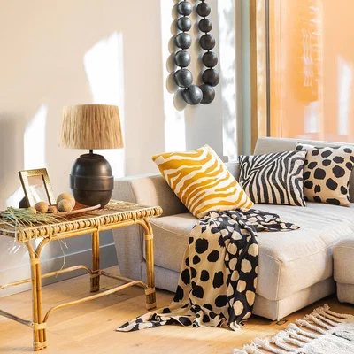Amara Global Explorer - Raffia Table Lamp