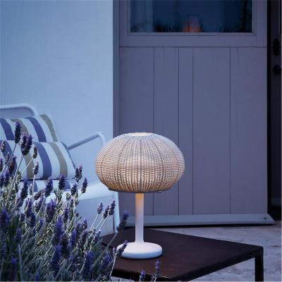 Amara Garota Rattan Table Lamp