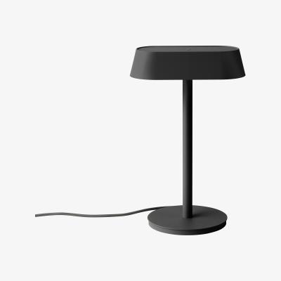 Made in Design Linear LED Table lamp - / USB-C port by Muuto Black