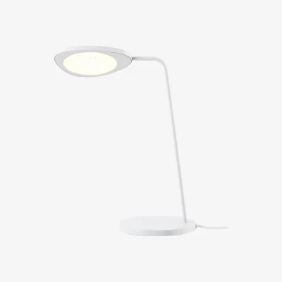 Made in Design Leaf Table lamp by Muuto White