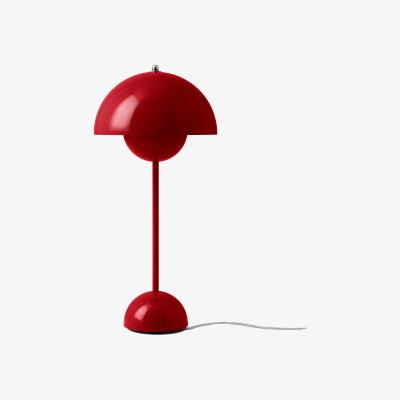 Nordic Nest &Tradition FlowerPot VP3 table lamp Vermilion red