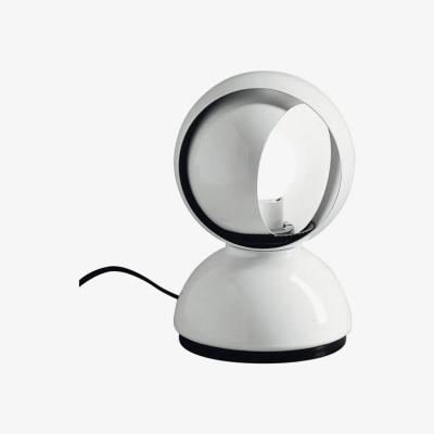 Nordic Nest Artemide Eclisse table lamp