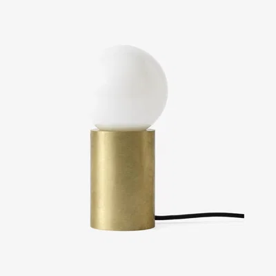 Nordic Nest Socket table lamp brushed brass