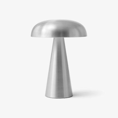Nordic Nest &Tradition Como portable table lamp SC53 Aluminium