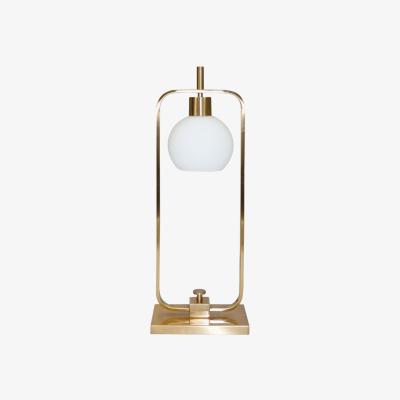Olivia's Mindy Brownes Abaca Table Lamp in Gold And White