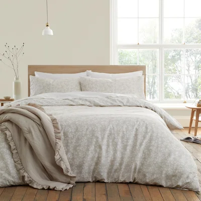 Downtown Bianca Shadow Leaves Duvet Cover Set - Single In Beige