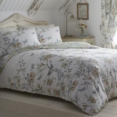 Downtown Dreams and Drapes Amelle Duvet Cover Set Green - Single