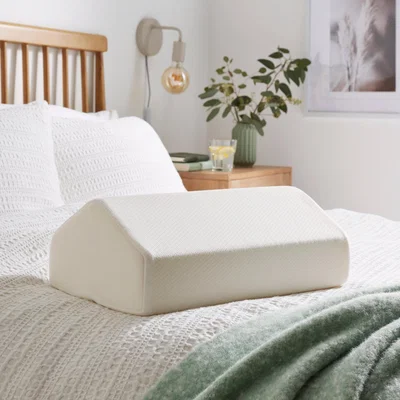 Dunelm Contour Memory Foam Medium-Support Leg Pillow White
