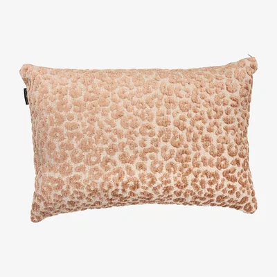Olivia's Richmond Jadi Pillow in Rose