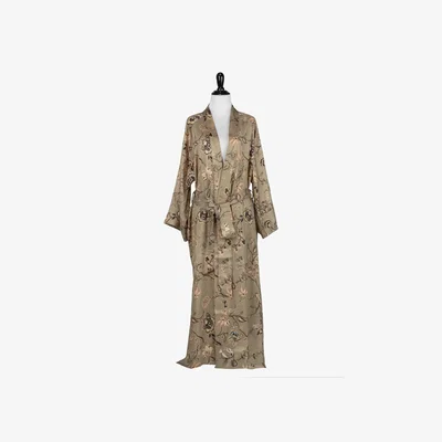 Wolf & Badger Women's Neutrals Ivory Garden Robe | One Size | Nur Pillow Design