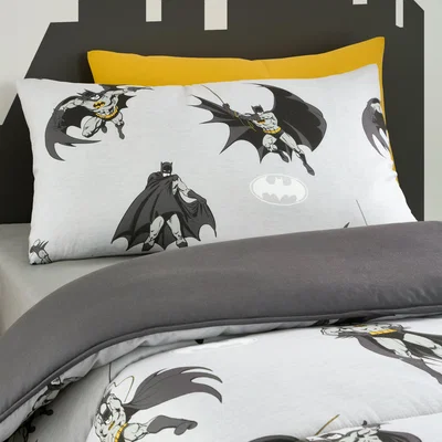 Dunelm Batman 7.5 Tog Single Coverless Duvet and Pillowcase Set