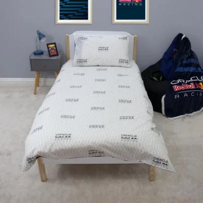 Dunelm Red Bull Automatic Quilt Cover and Pillowcase Set