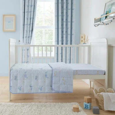 Dunelm Little Whales 4 Tog Quilt