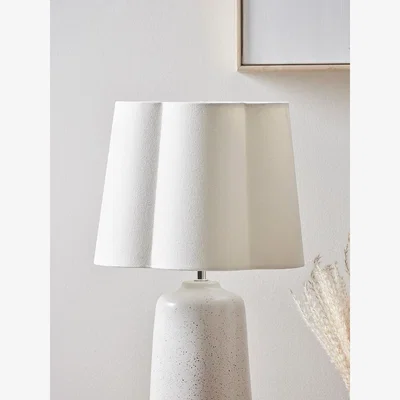 Cox and Cox Tapered Scalloped Edge Shade