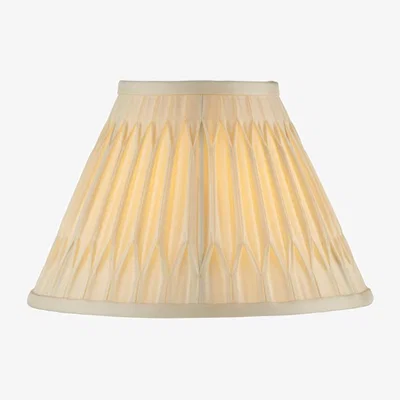 Knees Chatsworth 25.5cm Shade - Ivory