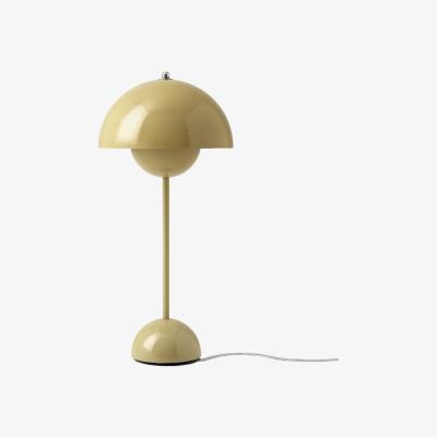 Nordic Nest FlowerPot VP3 table lamp Pale sand