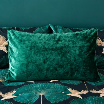 Dunelm Crushed Velour Piped Pillowcase Emerald