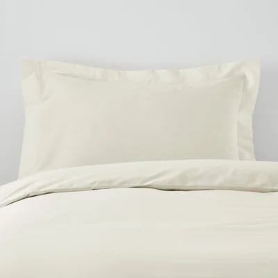 Dunelm Non Iron Plain Dye Oxford Pillowcase