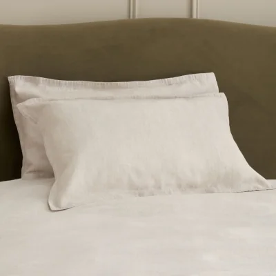 Feather & Black Natural Collection Pillowcase Pair