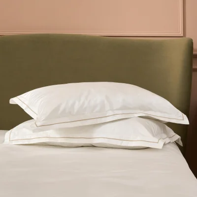 Feather & Black Kensington Oxford Pillowcase Pair, Natural, Standard