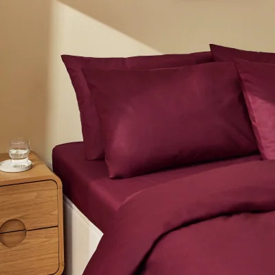 Habitat Habitat Cotton 200 TC Plain Burgundy Pillowcase Pair