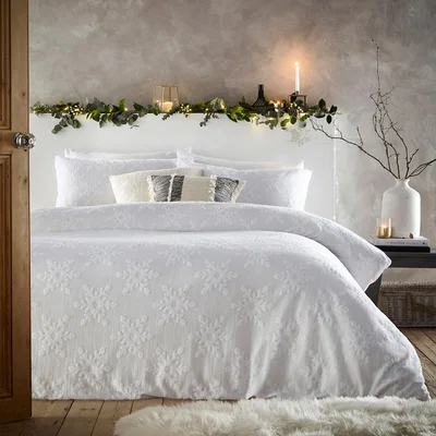 La Redoute Snowflake Tufted 100% Cotton Duvet and Pillowcase Set